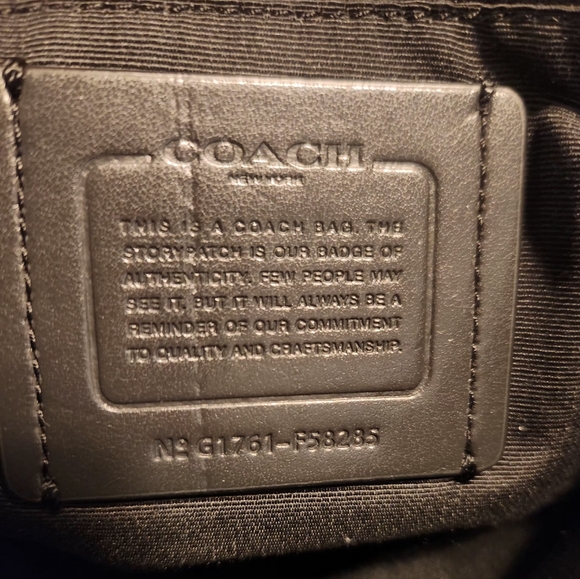 Storypatch Coach! COLLECTIBLE..Canvas Monogram Crossbody..Nearly new condition! - Picture 2 of 14